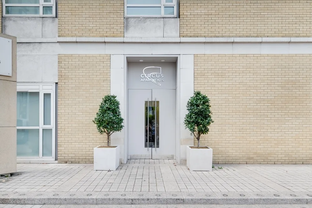 Westferry Circus, E14 photo 18