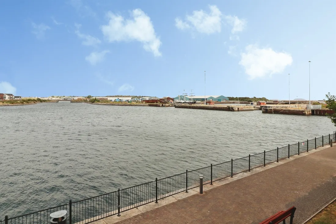 Property photo 16