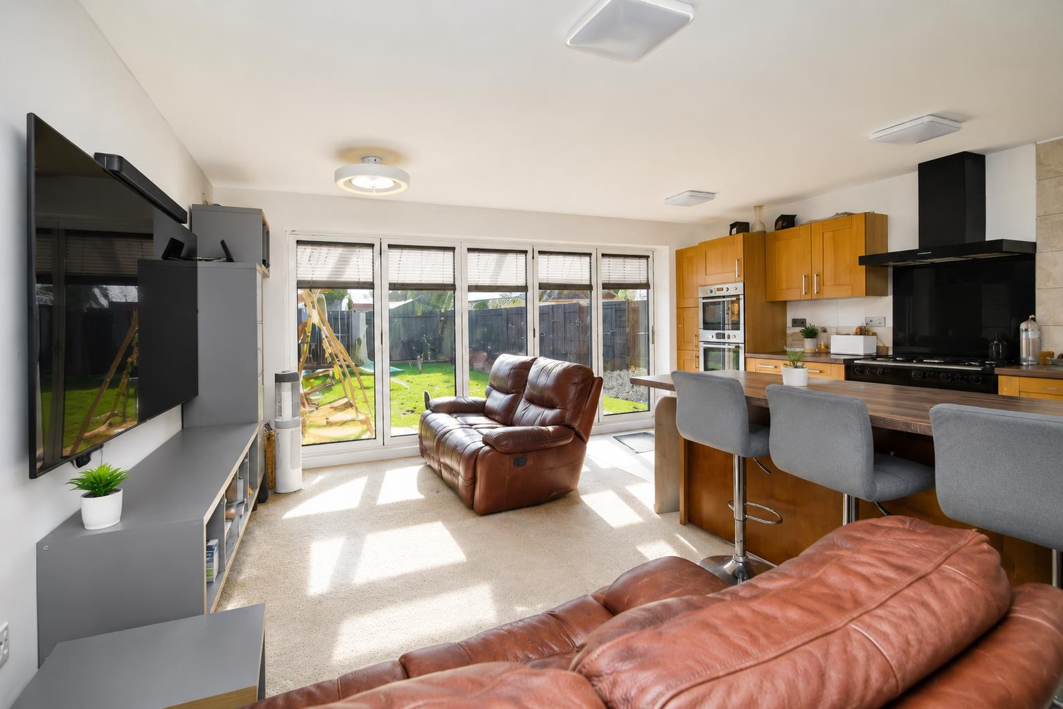 Bowyer Drive, Slough Image 2