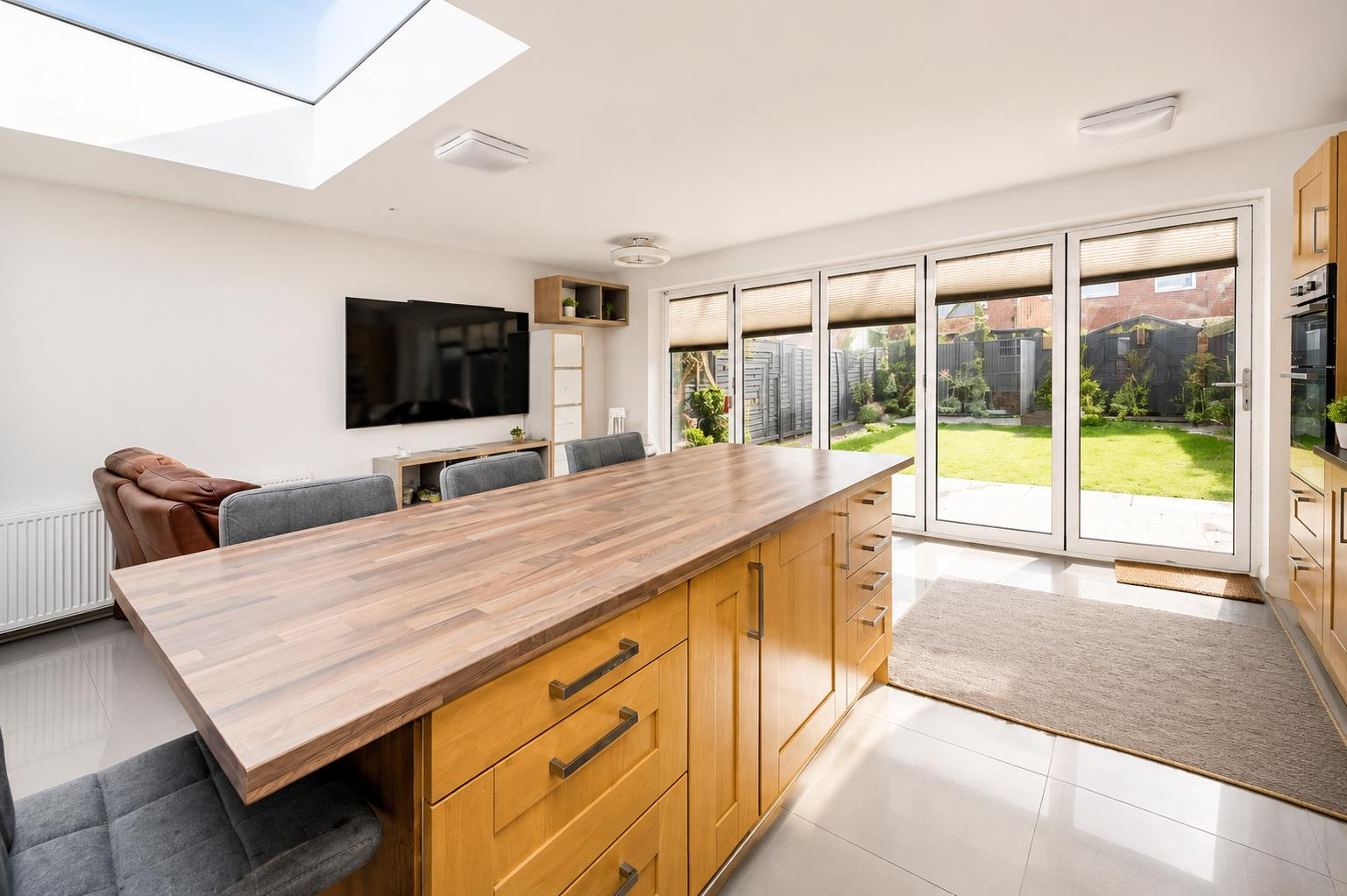 Bowyer Drive, Slough Image 4