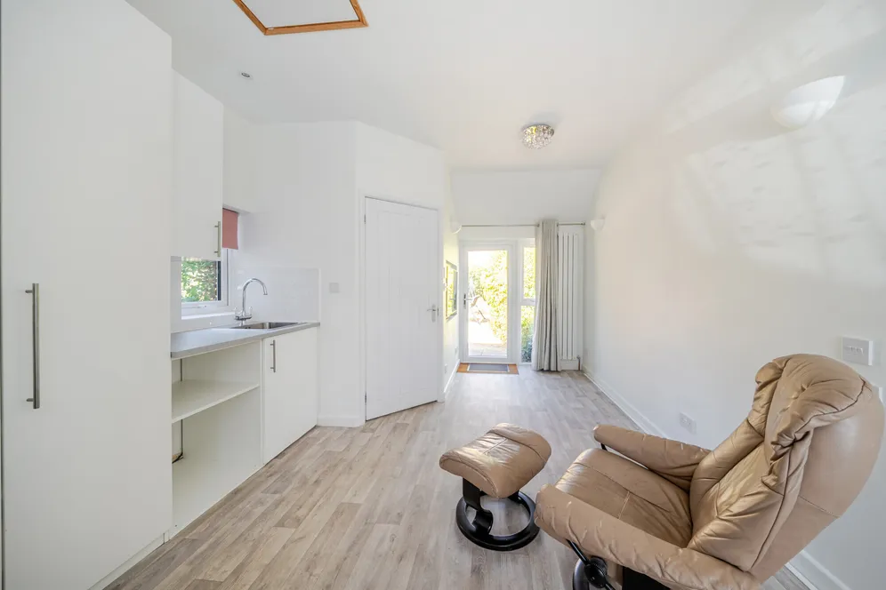 Rivershill, Watton At Stone, Hertford, SG14 photo 6