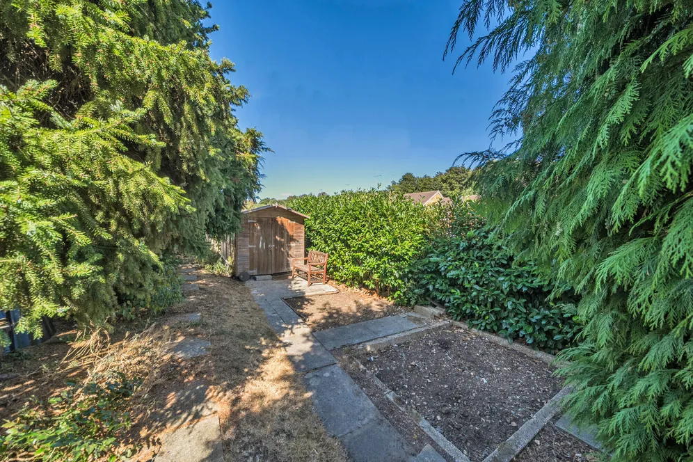 Rivershill, Watton At Stone, Hertford, SG14 photo 19