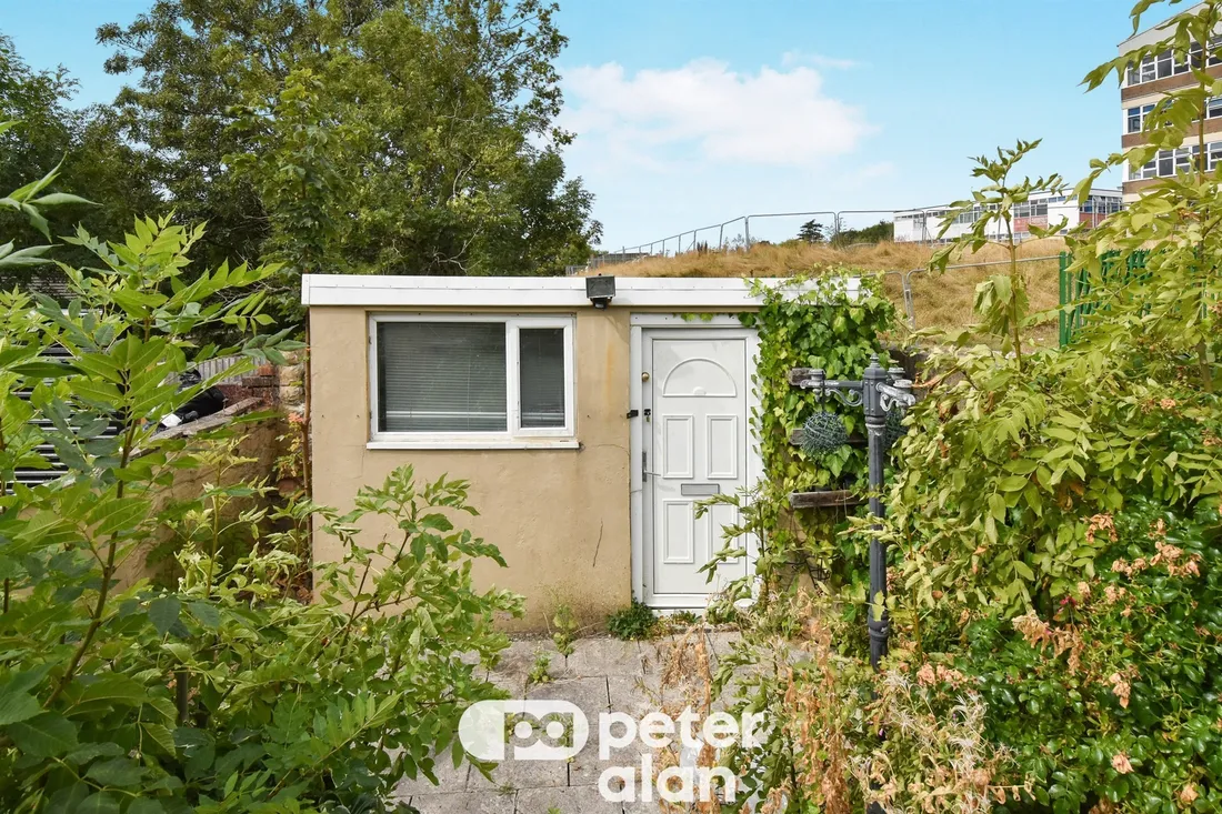 Property photo 11