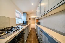 Littlehaven Lane, Horsham, RH12 photo 4