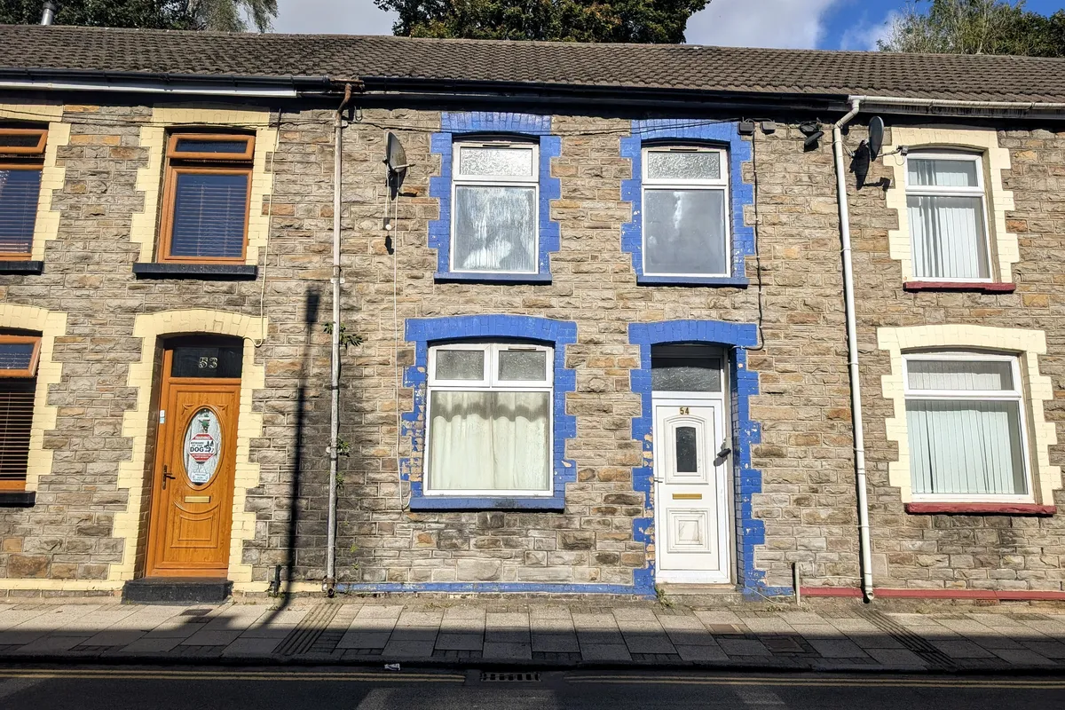 North Road, PORTH