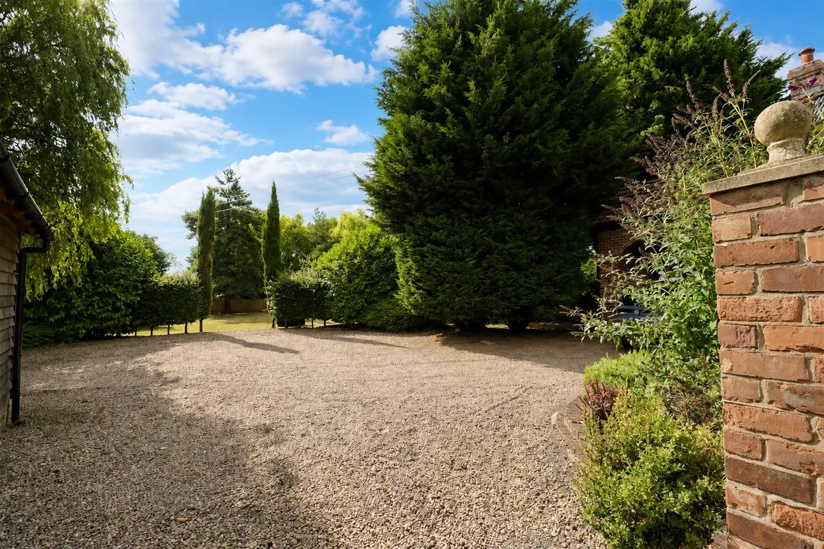 Newfield Lane, South Cave, Brough