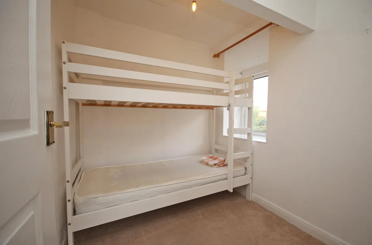 Lon Cilgwyn, Llannerch-y-Medd, Isle of Anglesey, LL71