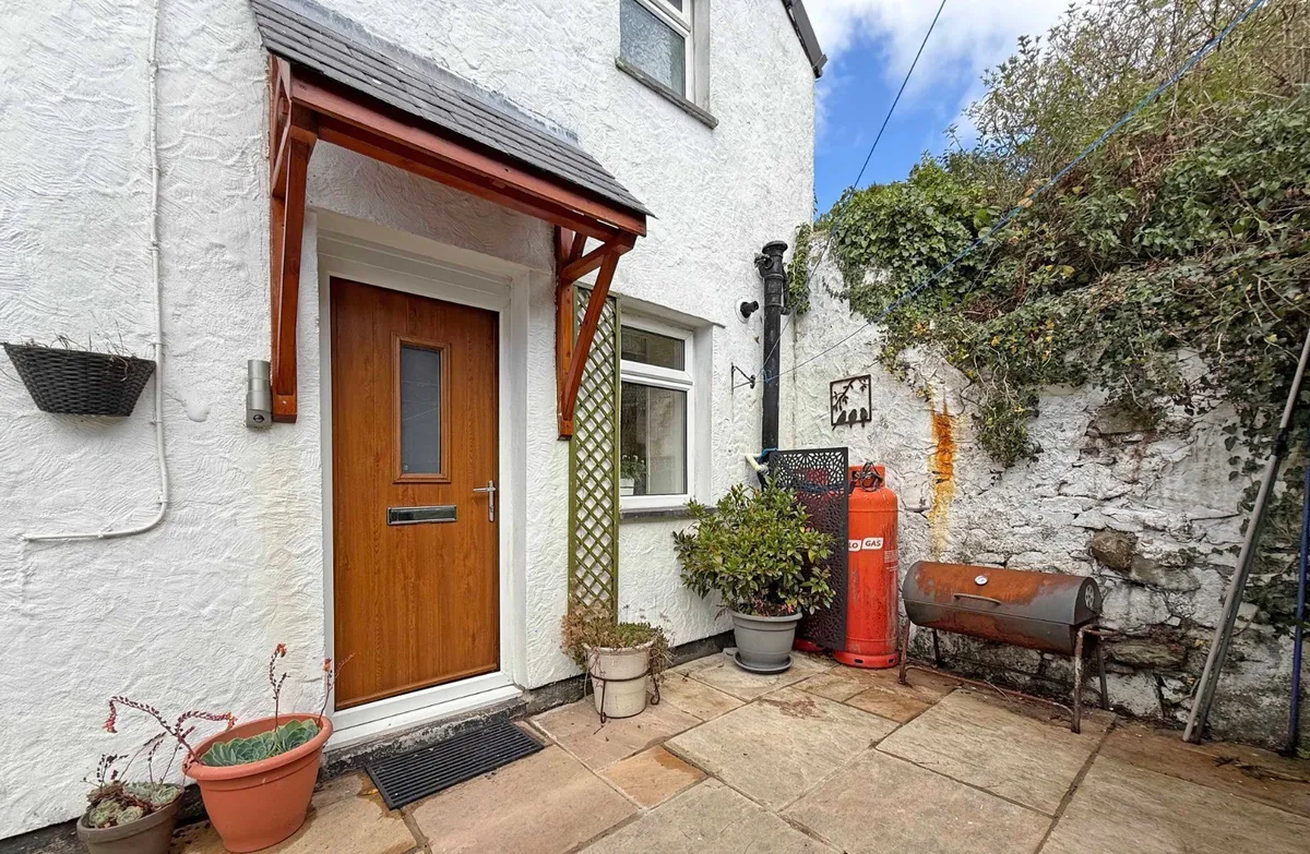 Lon Cilgwyn, Llannerch-y-Medd, Isle of Anglesey, LL71