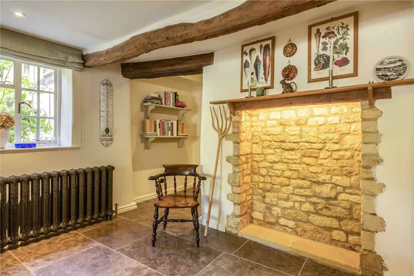 High Street, Chipping Campden, GL55 photo 10