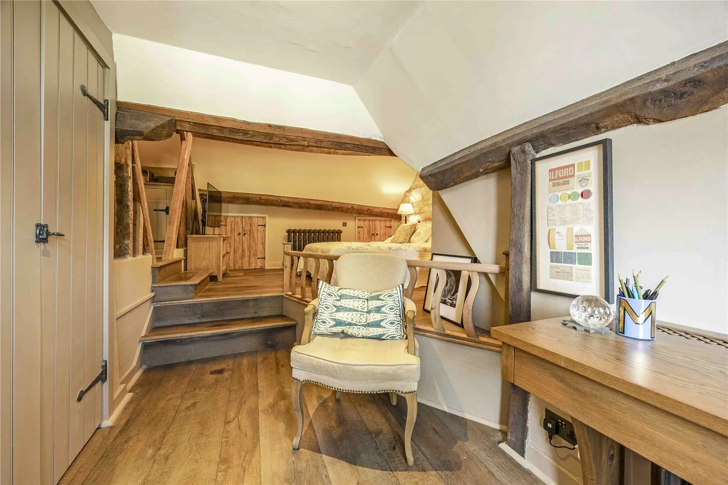 High Street, Chipping Campden, GL55 photo 14
