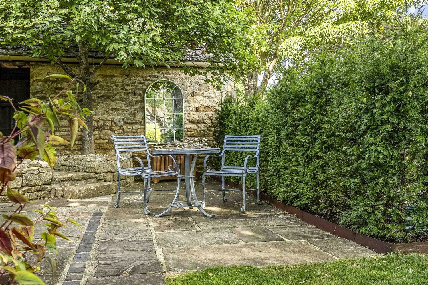 High Street, Chipping Campden, GL55 photo 24