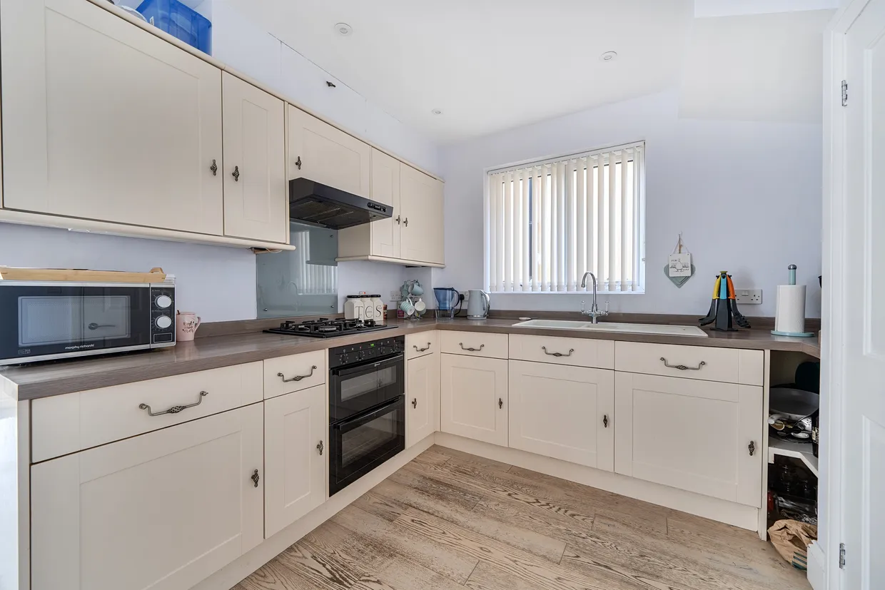 Woodend Lane, Dursley, GL11 photo 2