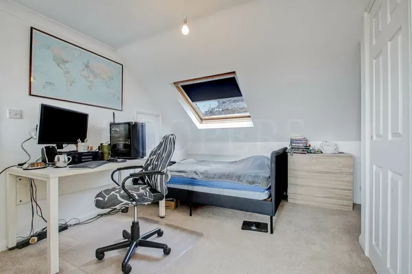 Cairnfield Avenue, London, NW2