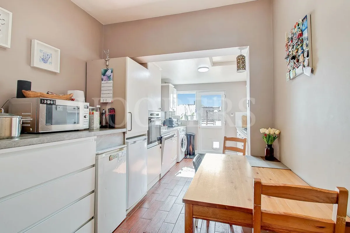 Cairnfield Avenue, London, NW2