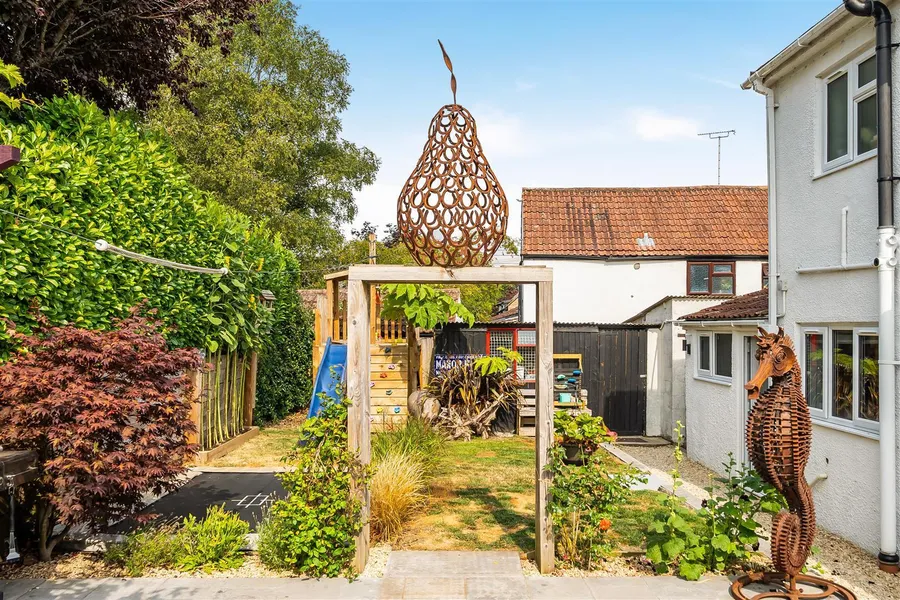 Property Image 28