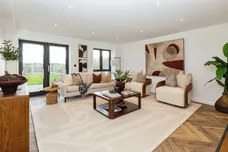 Burston Ridge Farm, Rowsham, Aylesbury