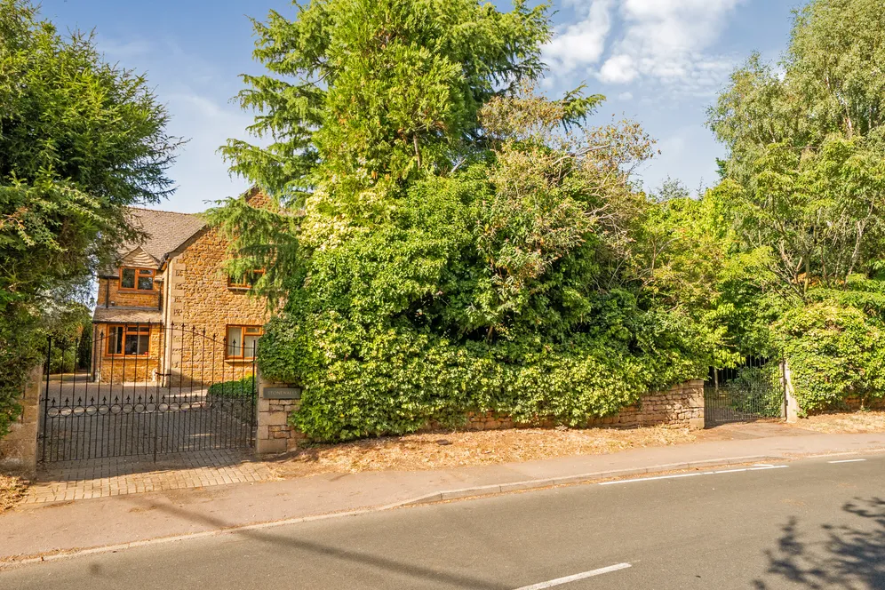 Hempton Road, Hempton, OX15 photo 18