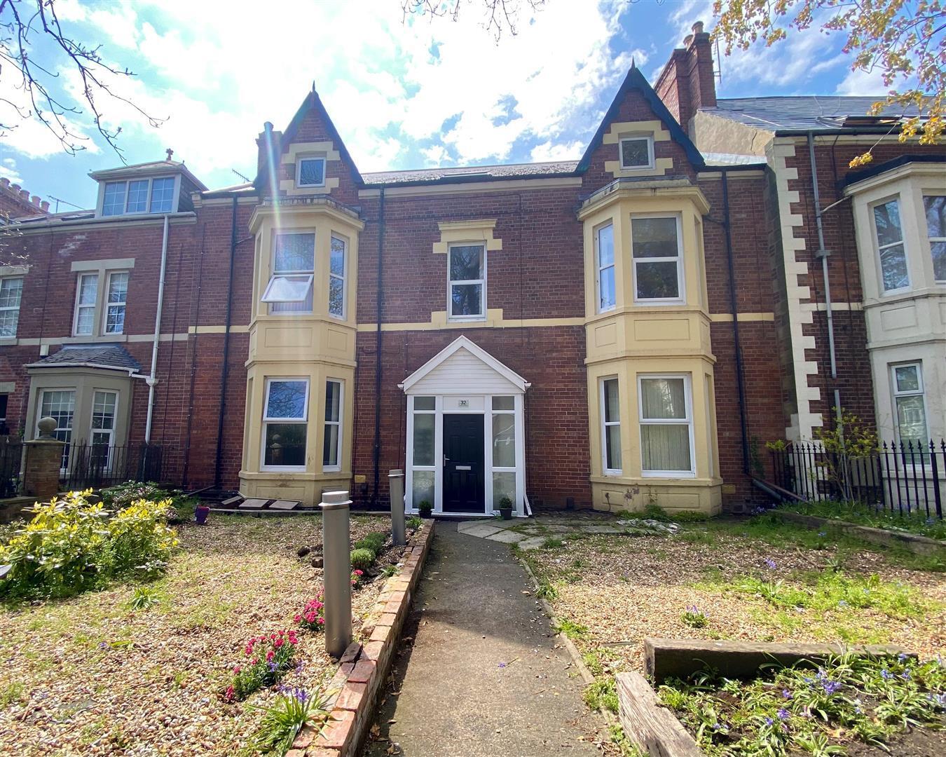 Albany Gardens, Whitley Bay Image 1