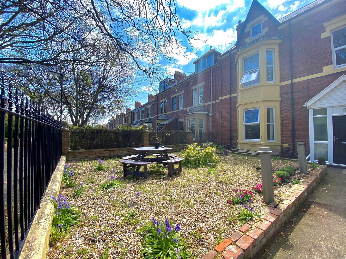Albany Gardens, Whitley Bay Image 12