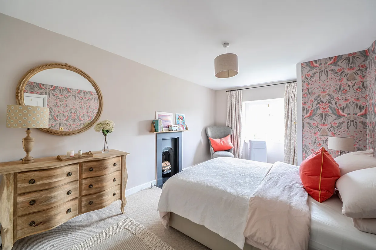 Thrupp Lane, Stroud, GL5 photo 6