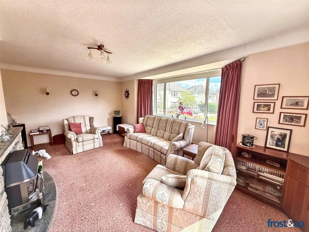 Property carousel item 3