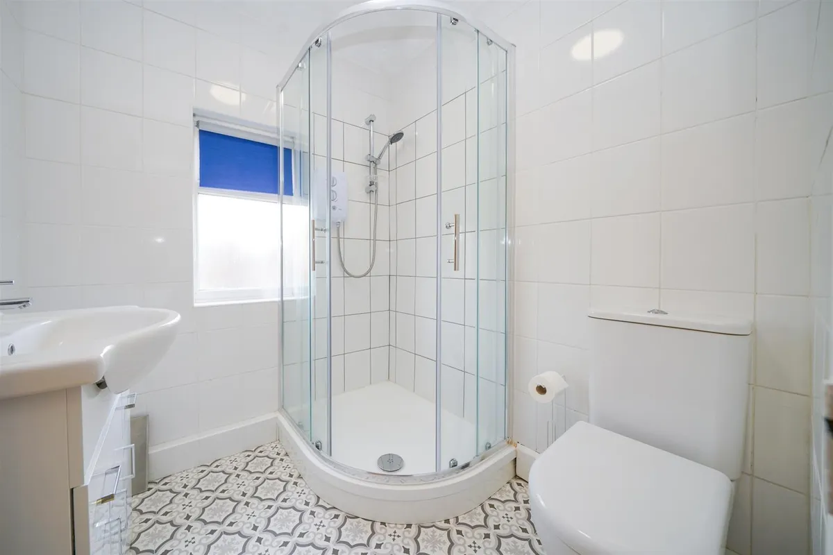 School Lane, Eaton Bray, Bedfordshire, LU6 2DT