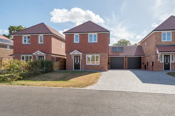 Main Road, Bosham, PO18