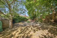 Brooks Hall Road, Ipswich