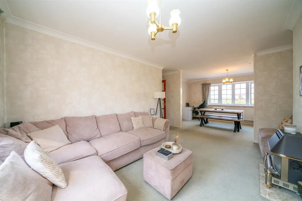 Lime Walk, Hemel Hempstead, Hertfordshire, HP3 9LN