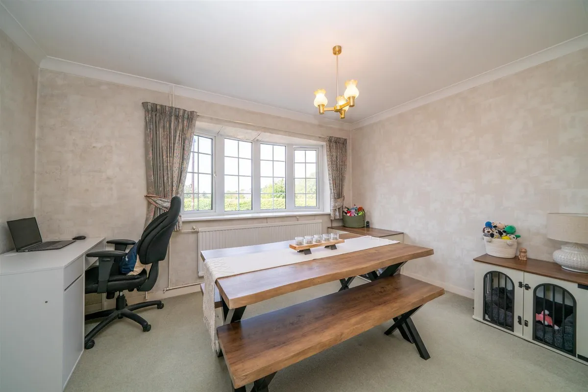 Lime Walk, Hemel Hempstead, Hertfordshire, HP3 9LN