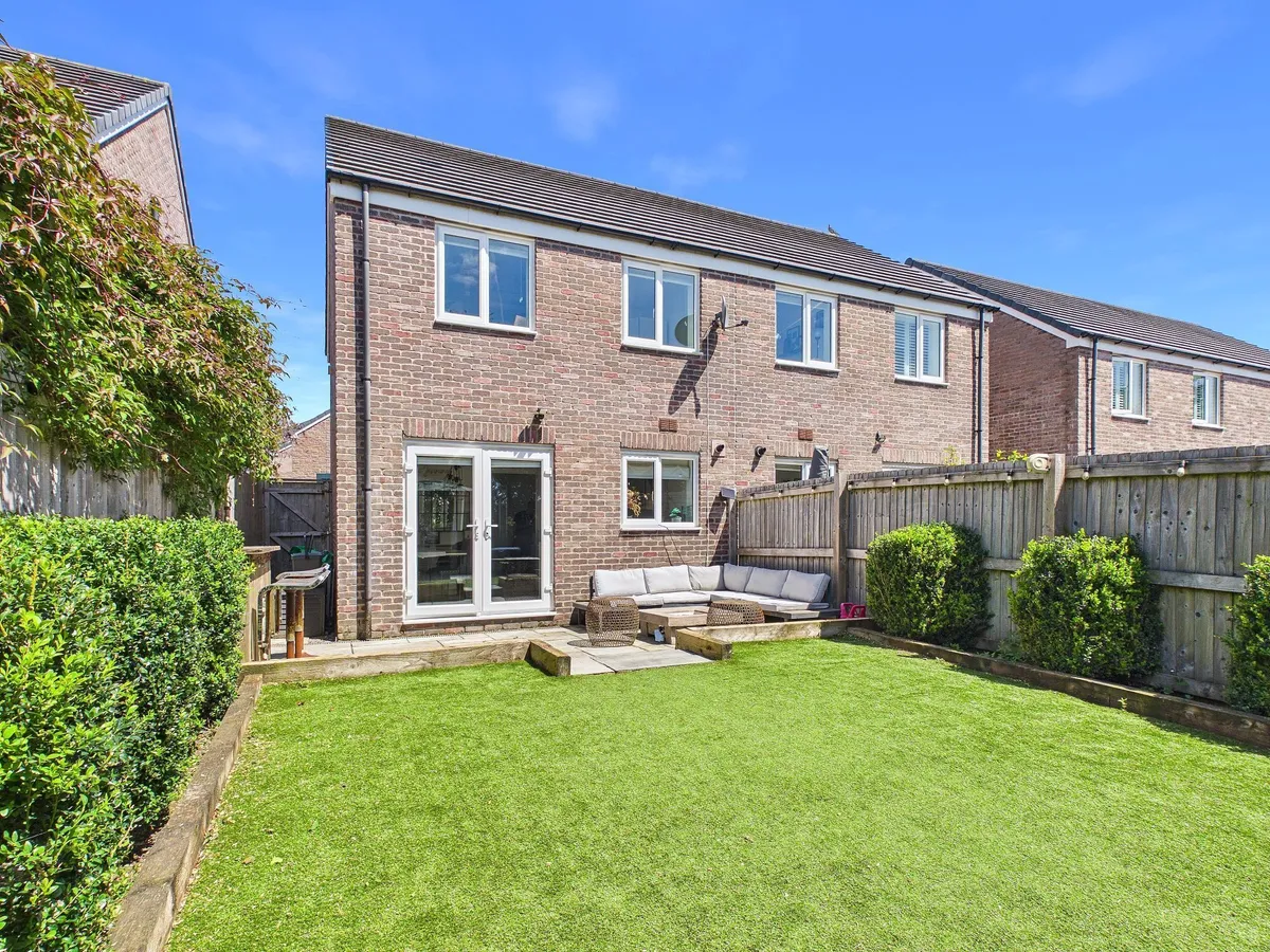 Plasnewydd Walk, Llantwit Major, CF61
