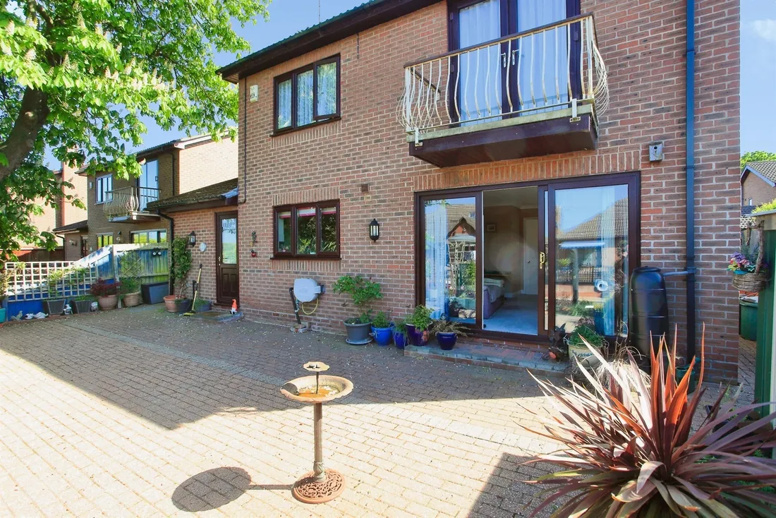 Property photo 2