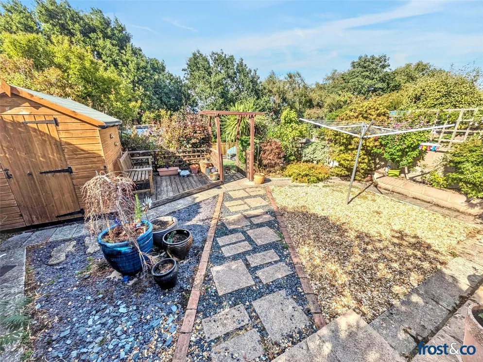 Property carousel item 11