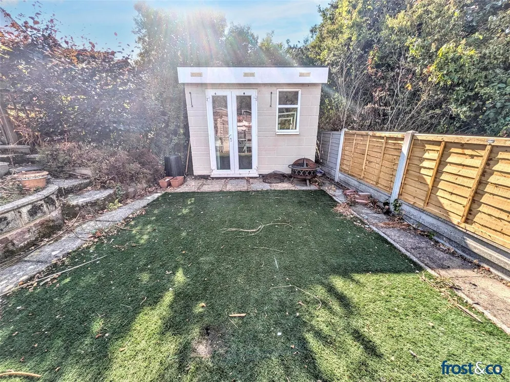 Property carousel item 13