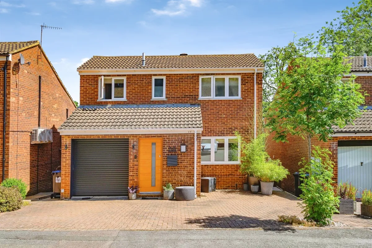 Cardy Road, HEMEL HEMPSTEAD