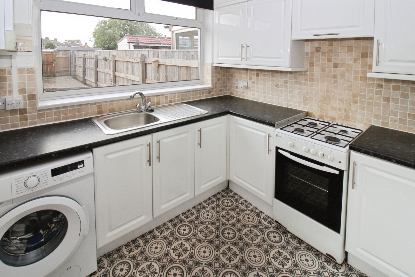 Welwyn Park Drive, Hull Image 3
