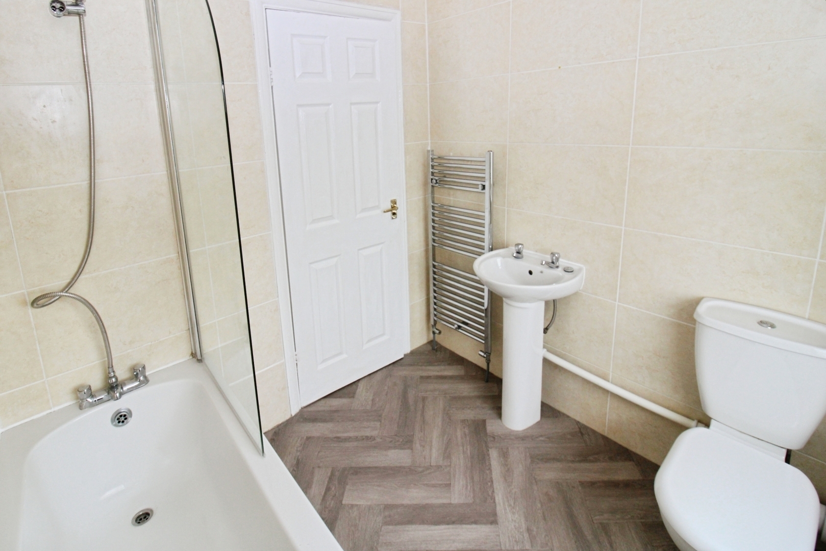 Welwyn Park Drive, Hull Image 9