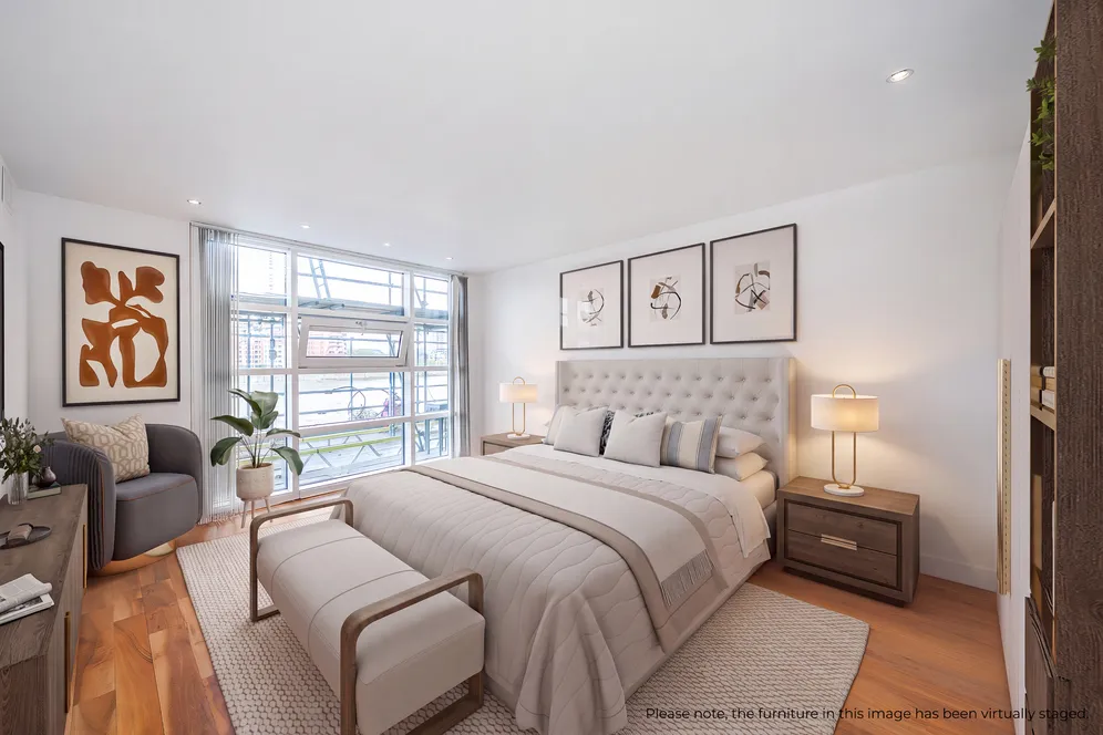 Clove Hitch Quay, London, SW11 photo 8