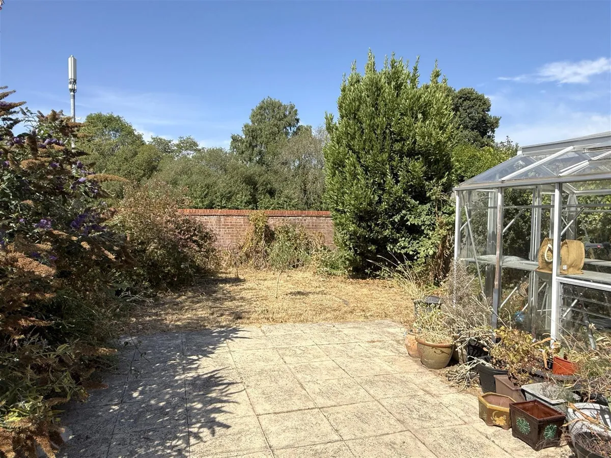 Franklyn Close, Perton