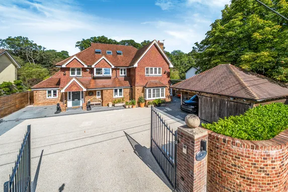 Frith End Road, Frith End Near Farnham, GU35