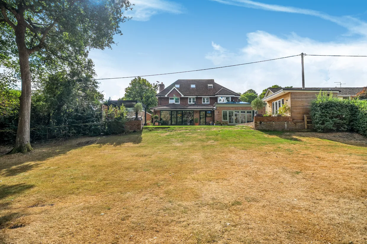 Frith End Road, Frith End Near Farnham, GU35 photo 7