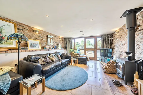 Upper Cheddon, Taunton, TA2 photo 3