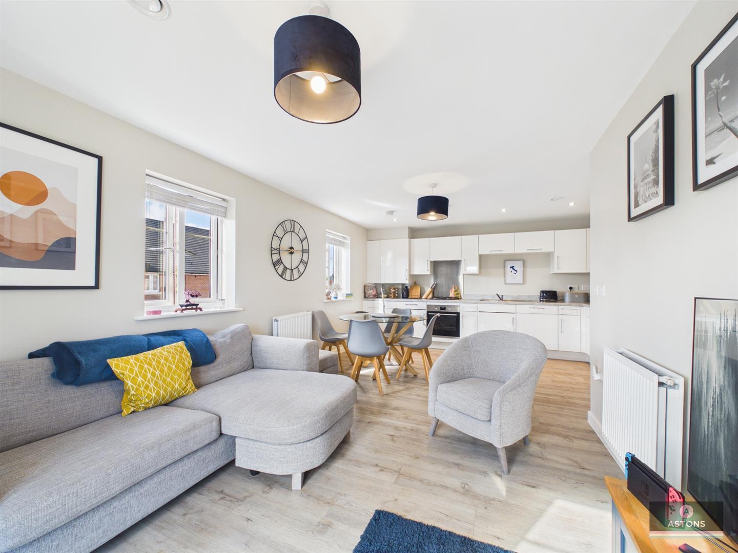 Sangster Close, Crawley Image 2