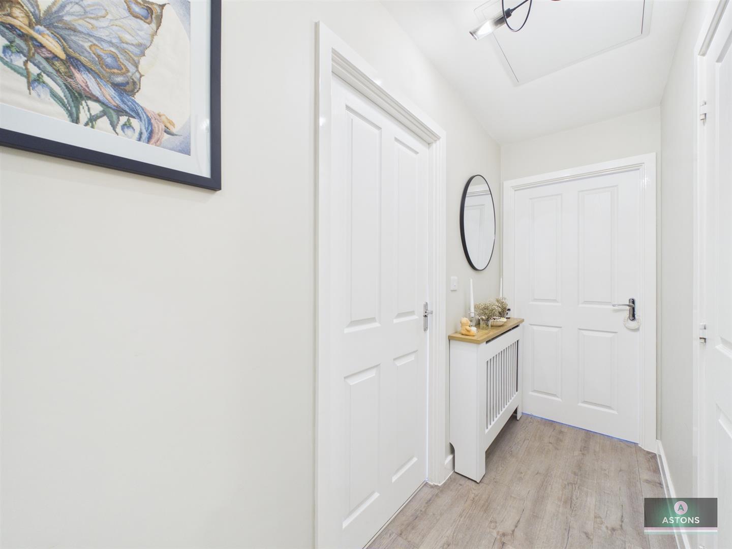 Sangster Close, Crawley Image 5