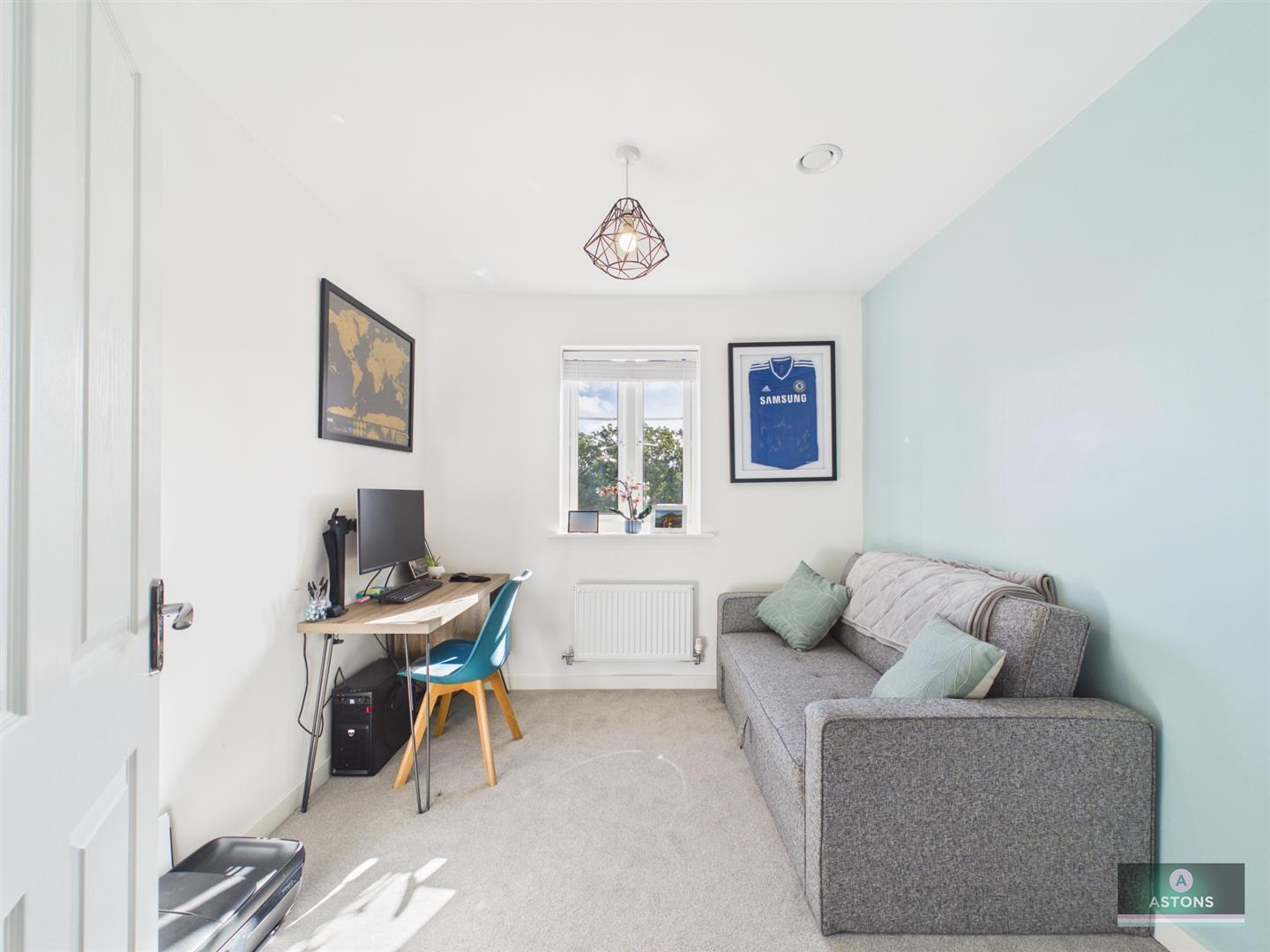 Sangster Close, Crawley Image 9