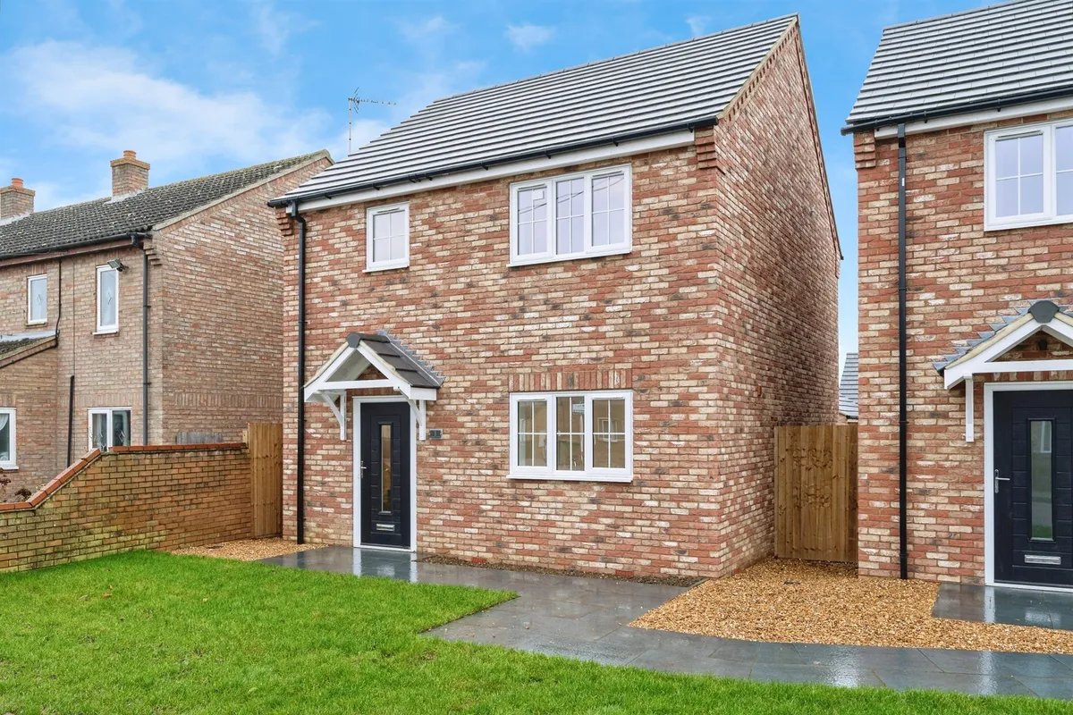 Westfield Road, Manea, March