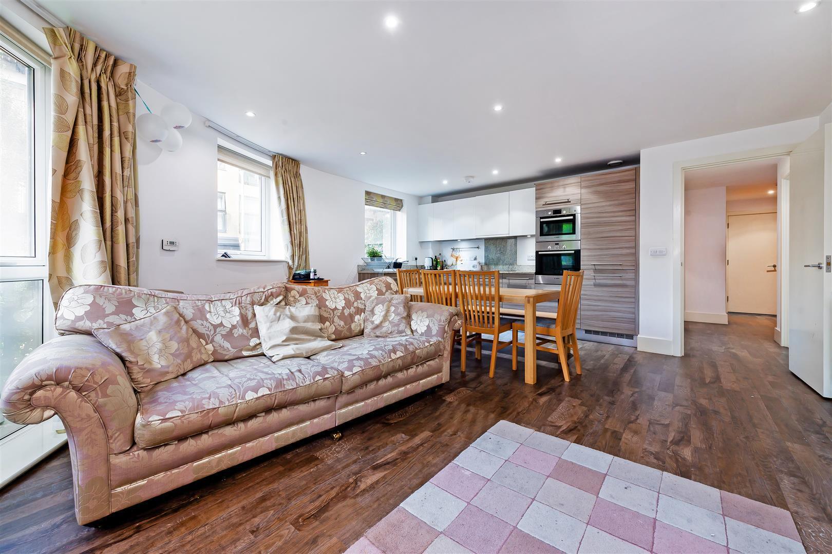 Madeleine Close, Stanmore Image 4