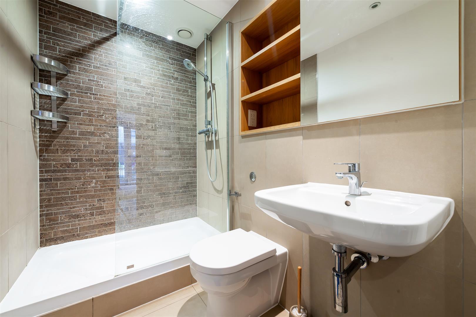 Madeleine Close, Stanmore Image 12