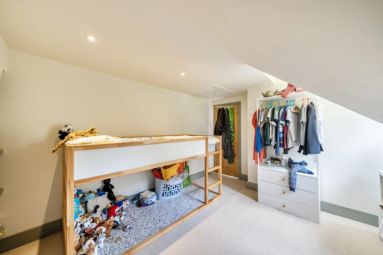 Haddon Road, Chorleywood, WD3 photo 12