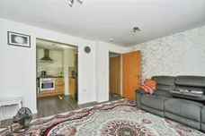 Twickenham Close, Swindon